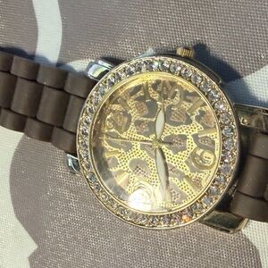 Rhinestone Gold leopard Dial Watch with Brown Silicone Band